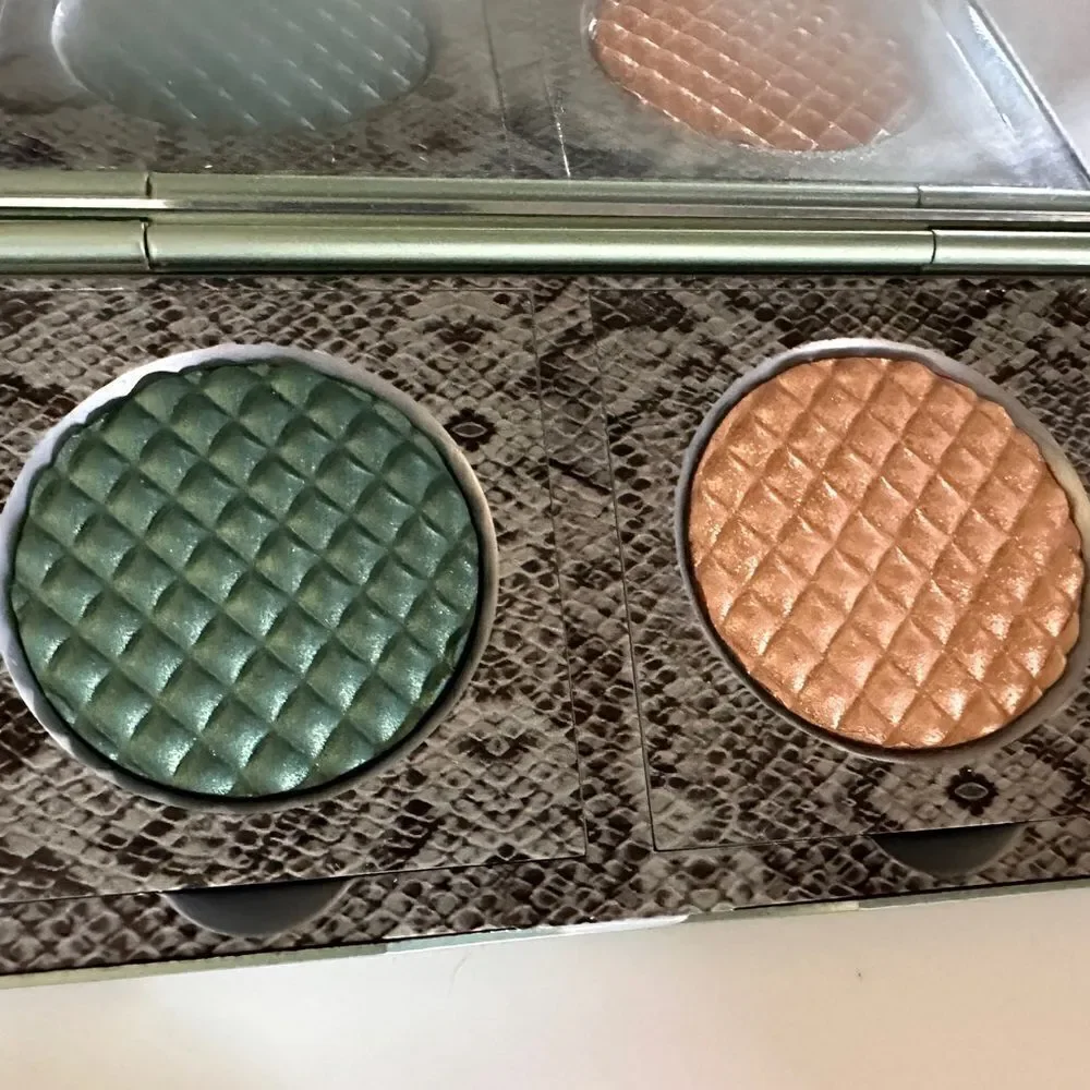 Mally Effortless Airbrush Eyeshadow Duo-Forest/Champagne with Brush (New…